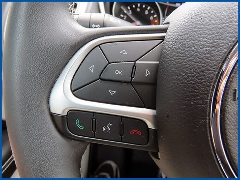 Used 2021 Jeep Compass Latitude AWD/4WD image 16