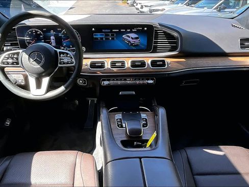 Used 2020 Mercedes-Benz GLE 350 4MATIC w/ Premium Package image 16