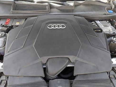 Used 2019 Audi Q8 Prestige AWD/4WD image 20