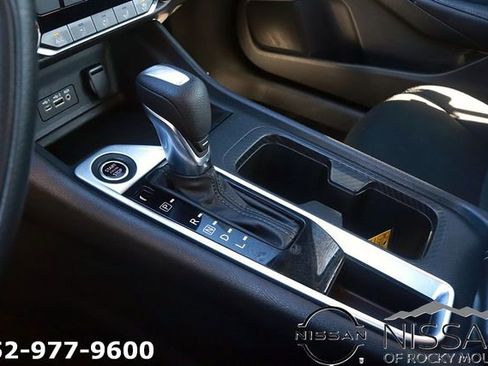 Used 2024 Nissan Sentra SV image 19