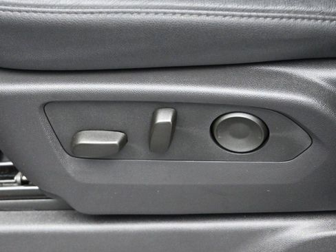 Used 2025 Chevrolet Silverado 1500 ZR2 w/ Technology Package image 14