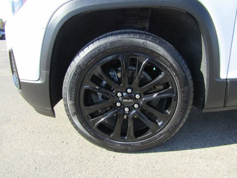 Used 2023 GMC Acadia SLE w/ Driver Convenience Package AWD/4WD image 8