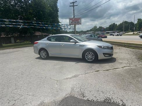 Used 2012 Kia Optima LX FWD image 2