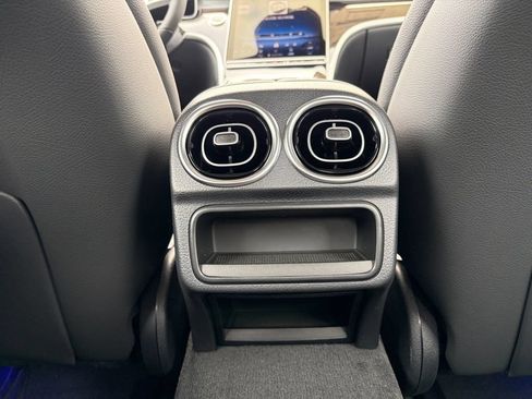 New 2026 Mercedes-Benz C 300 4MATIC Sedan image 13