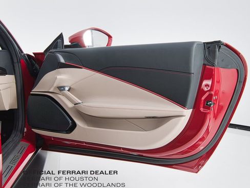 Used 2023 Ferrari Roma image 23