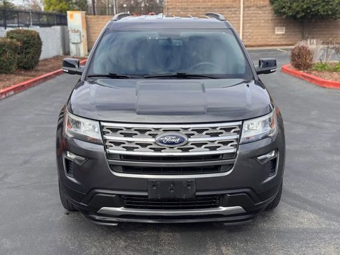 Used 2018 Ford Explorer XLT w/ Equipment Group 201A image 9