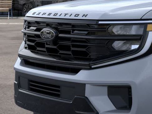 New 2026 Ford Expedition Max Platinum w/ Stealth Appearance Package AWD/4WD image 17