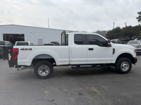 Used 2022 Ford F250 XL w/ Power Equipment Group image 8