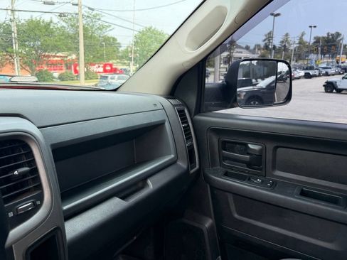 Used 2017 RAM 3500 Tradesman w/ Chrome Appearance Group AWD/4WD image 23