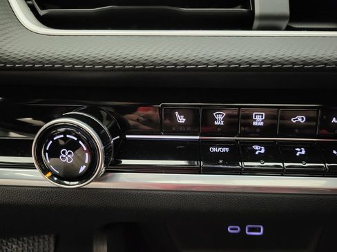 New 2026 Chevrolet Equinox LT w/ LPO, Floor Liner Package image 6