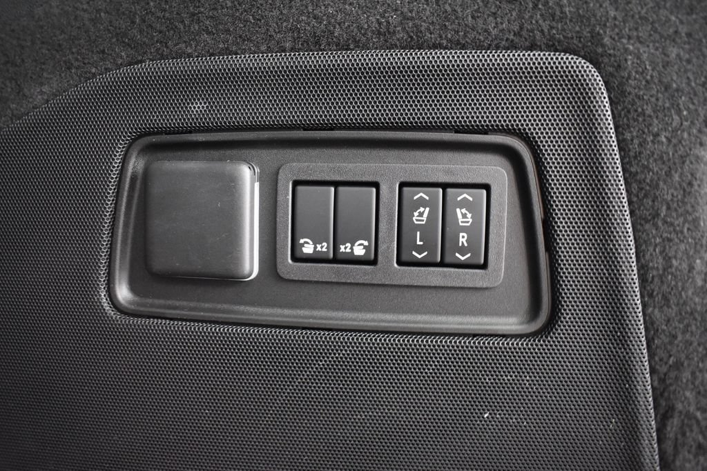 Used 2024 Cadillac Escalade Premium Luxury w/ LPO, Floor Liner Package AWD/4WD image 35
