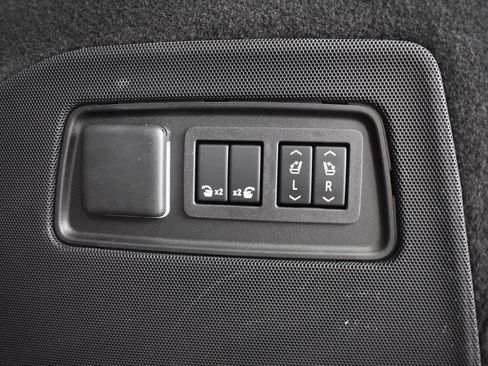 Used 2024 Cadillac Escalade Premium Luxury w/ LPO, Floor Liner Package AWD/4WD image 35