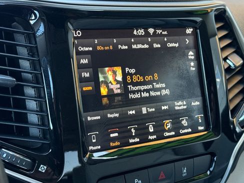 Used 2019 Jeep Cherokee Limited w/ Luxury Group AWD/4WD image 21