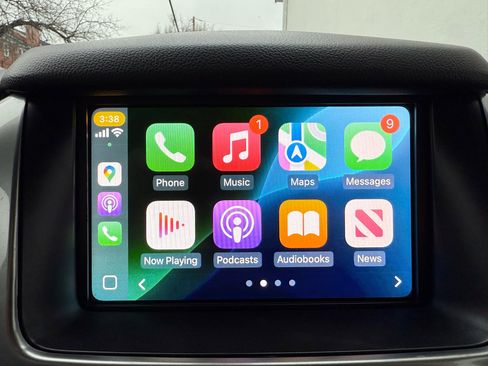 Used 2020 Chevrolet Tahoe 4WD image 12