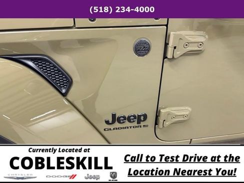 New 2026 Jeep Gladiator Sport AWD/4WD image 11