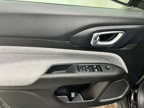 Used 2023 Jeep Compass Sport AWD/4WD image 20