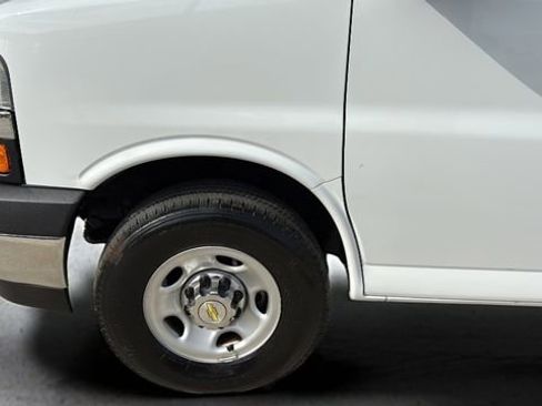 Used 2024 Chevrolet Express 3500 LT w/ LT Preferred Equipment Group image 30