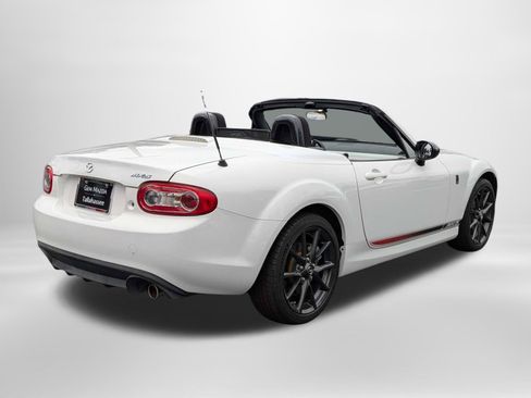 Used 2015 MAZDA MX-5 Miata Club RWD image 4