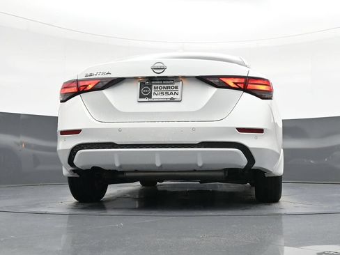 Used 2025 Nissan Sentra SV w/ Trunk Package FWD image 24