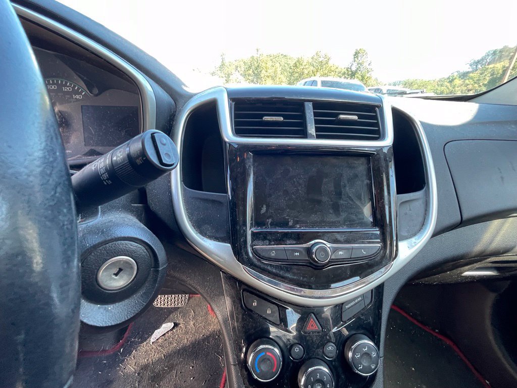 Used 2018 Chevrolet Sonic LT FWD image 12