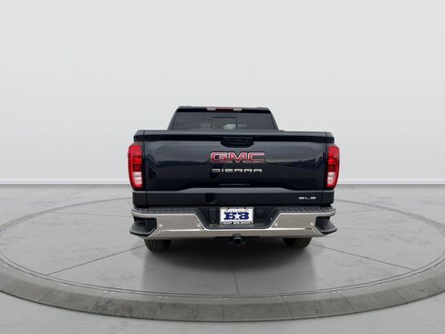 New 2026 GMC Sierra 1500 SLE w/ Preferred Package AWD/4WD image 8