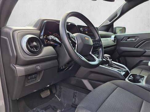 Used 2024 Chevrolet Colorado LT w/ LT Convenience Package II RWD image 16