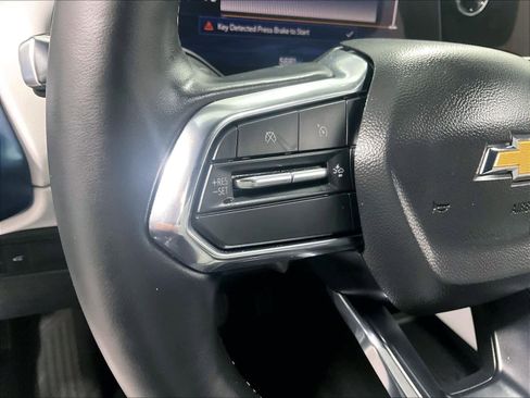 Used 2025 Chevrolet Equinox EV LT image 23