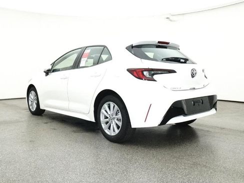 New 2025 Toyota Corolla SE image 13