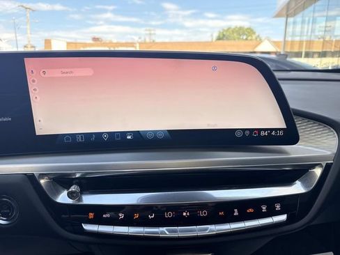 Used 2024 Cadillac Lyriq Luxury AWD/4WD image 44