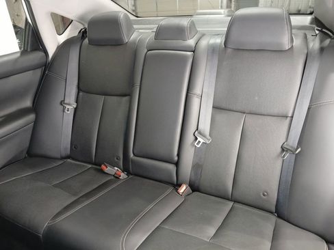 Used 2017 Nissan Altima 2.5 SL w/ Moonroof Package FWD image 13
