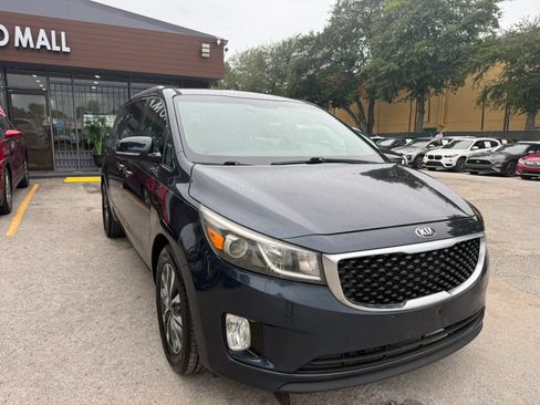 Used 2015 Kia Sedona SX FWD image 3