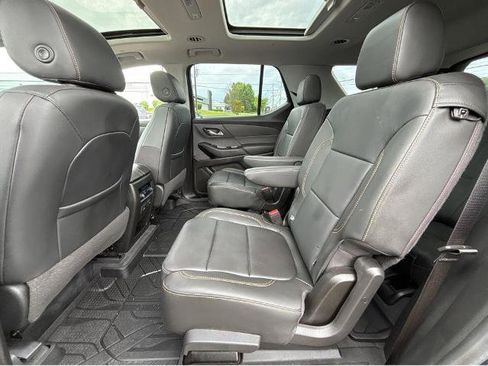 Used 2020 Chevrolet Traverse RS w/ LPO, Floor Liner Package AWD/4WD image 18