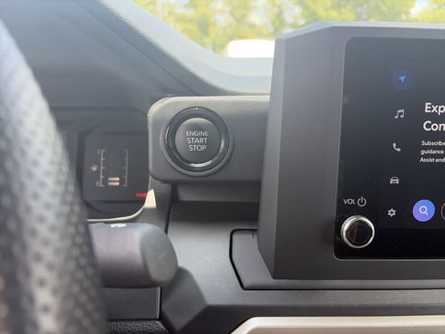 Used 2024 Toyota Tacoma SR RWD image 27