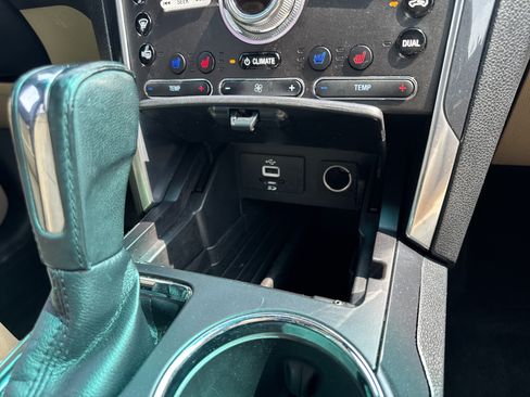 Used 2016 Ford Explorer Limited w/ Equipment Group 301A AWD/4WD image 12