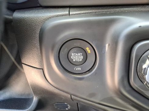 Used 2021 Jeep Gladiator Sport AWD/4WD image 10