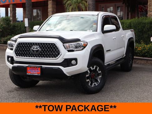Used 2019 Toyota Tacoma TRD Off-Road AWD/4WD image 4