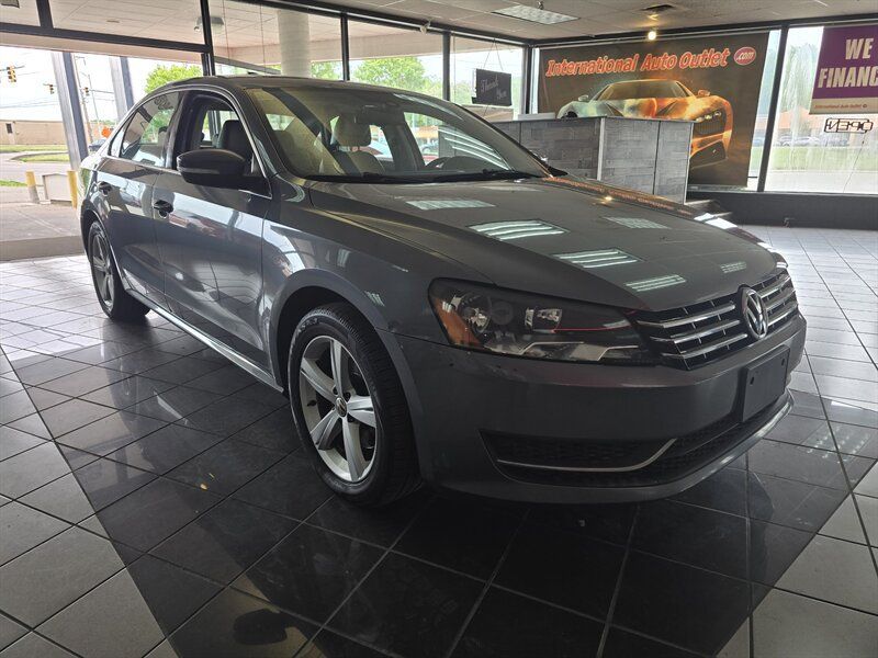 Used 2013 Volkswagen Passat TDI SE FWD image 3