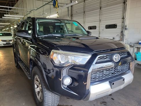 Used 2015 Toyota 4Runner Trail AWD/4WD image 3
