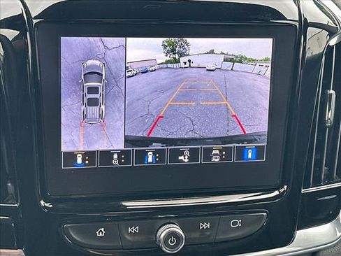 Certified 2023 Chevrolet Traverse RS w/ LPO, Floor Liner Package AWD/4WD image 29