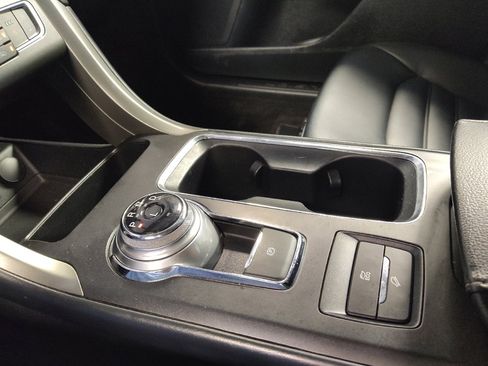 Used 2020 Ford Fusion SEL FWD image 26