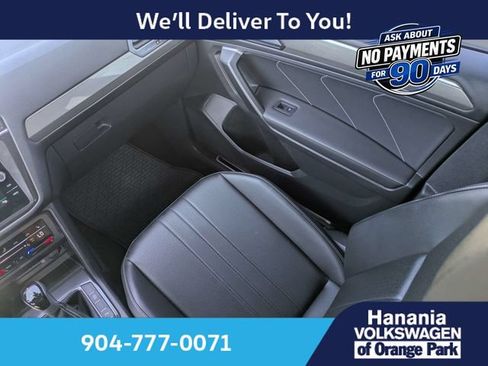 Certified 2024 Volkswagen Tiguan SE R-Line FWD image 18