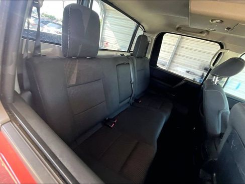 Used 2014 Nissan Titan PRO-4X AWD/4WD image 36