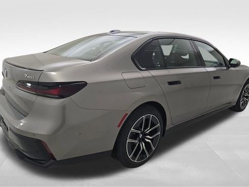 New 2026 BMW 740i xDrive AWD/4WD image 9