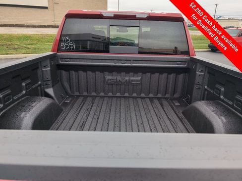 New 2026 GMC Sierra 1500 SLT image 10