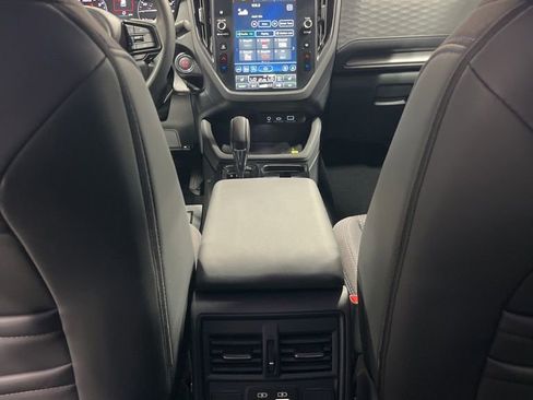 Used 2026 Subaru Forester Premium AWD/4WD image 32