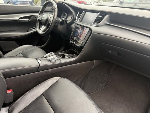 Used 2024 INFINITI QX50 Luxe image 10