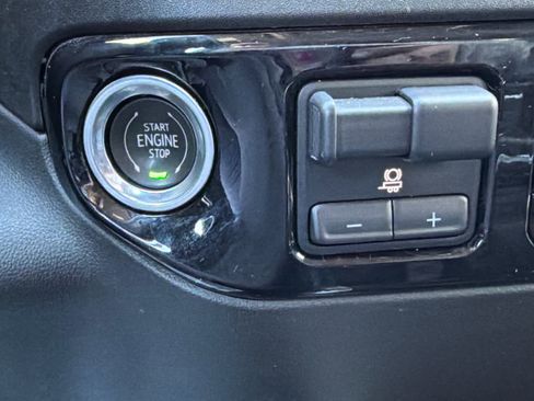 Used 2023 Chevrolet Silverado 1500 LTZ w/ Technology Package image 34