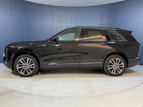 New 2026 Cadillac Vistiq Sport image 2