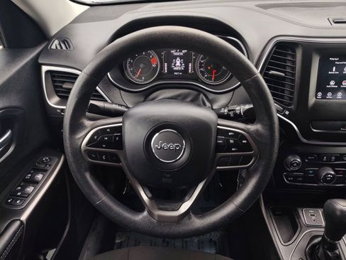 Used 2019 Jeep Cherokee Latitude w/ Popular Appearance Group image 20