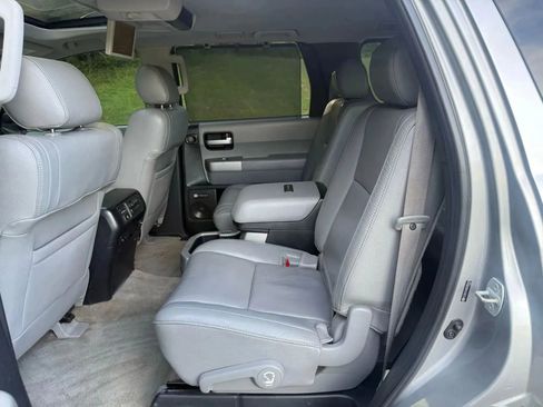 Used 2008 Toyota Sequoia Platinum image 24